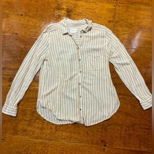 American Eagle Boyfriend Fit Button Down Shirt